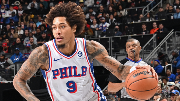 Kelly Oubre, de 76ers, es atropellado en Filadelfia