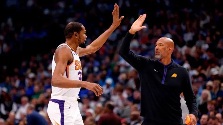$!Suns despide a su entrenador tras ser eliminado de Playoffs