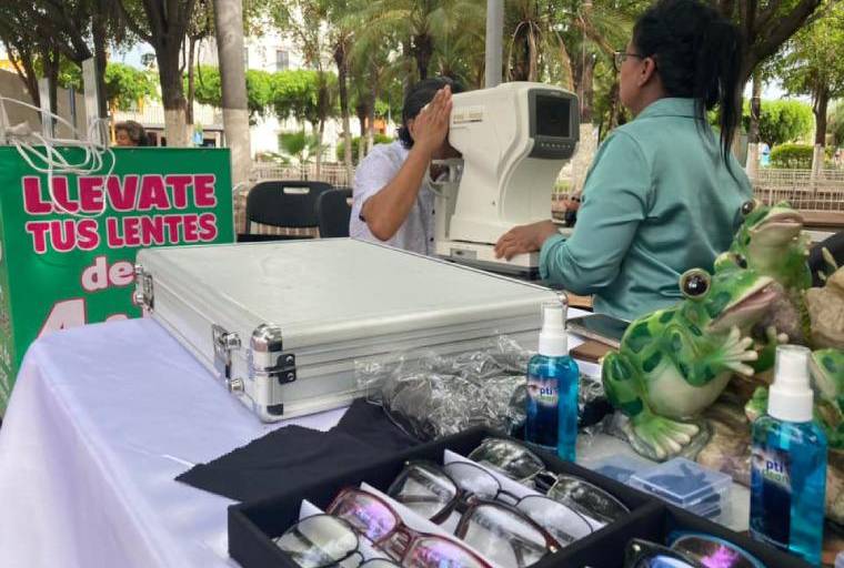 Realiza Canaco Navolato la ‘Feria de regreso a clases’