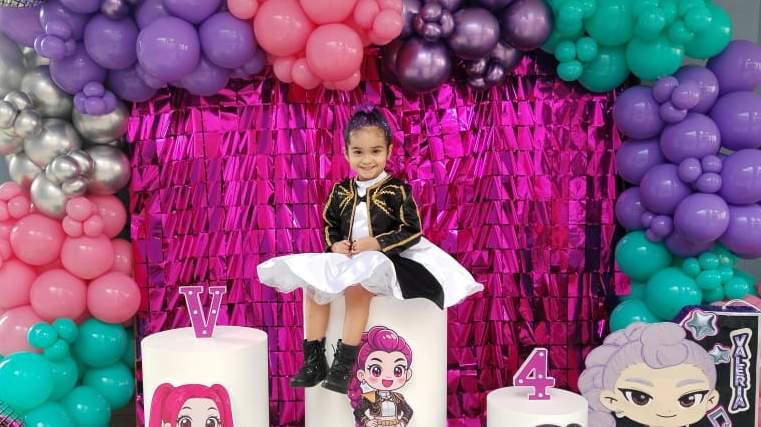 Valeria Lizbeth Martínez Santana feliz el día de sus cumpleaños.