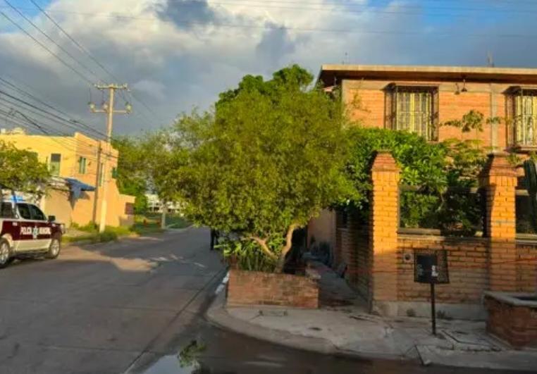 $!Hallan a hombre herido con arma blanca en fraccionamiento San Fernando de Los Mochis