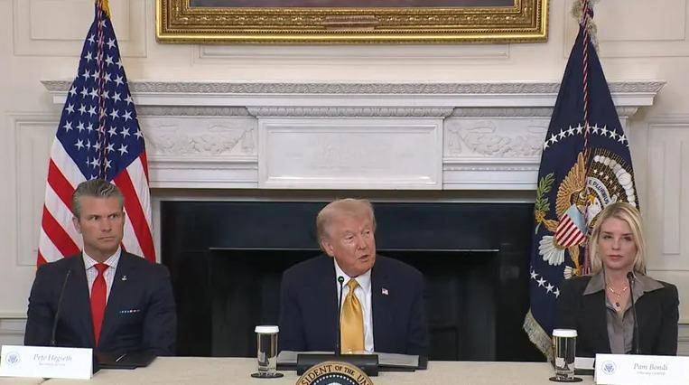 Donald Trump en conferencia en la Casa Blanca habla de México y los cárteles de la droga.