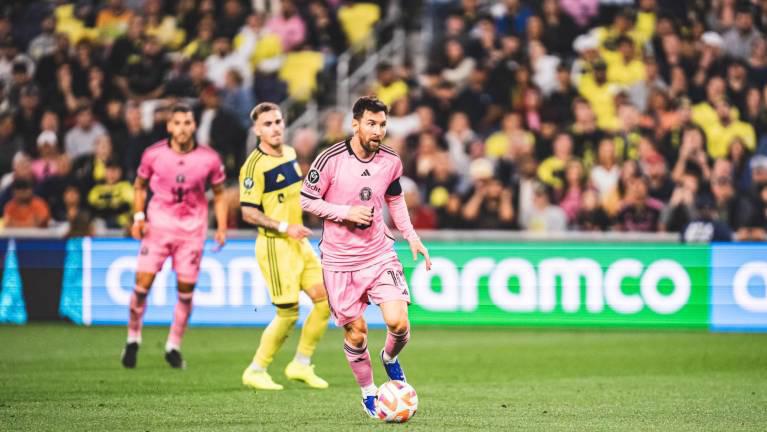 ¡Ni a la banca! Messi no juega ante Rayados