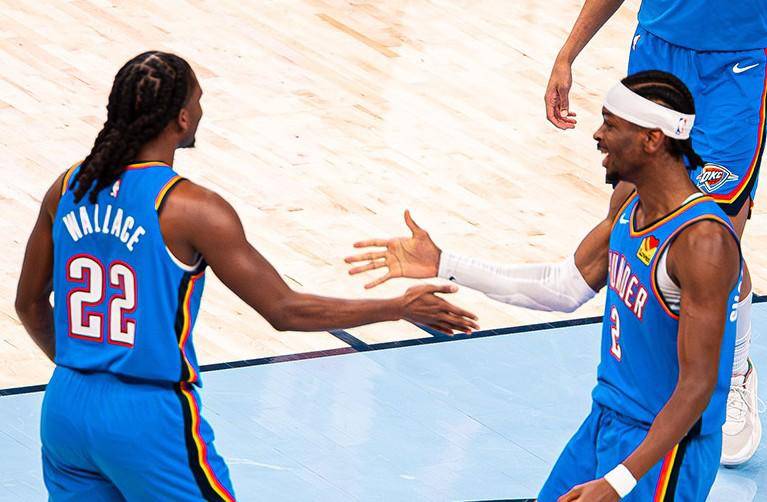 Shai Gilgeous-Alexander lidera al Thunder a las semifinales con una barrida histórica