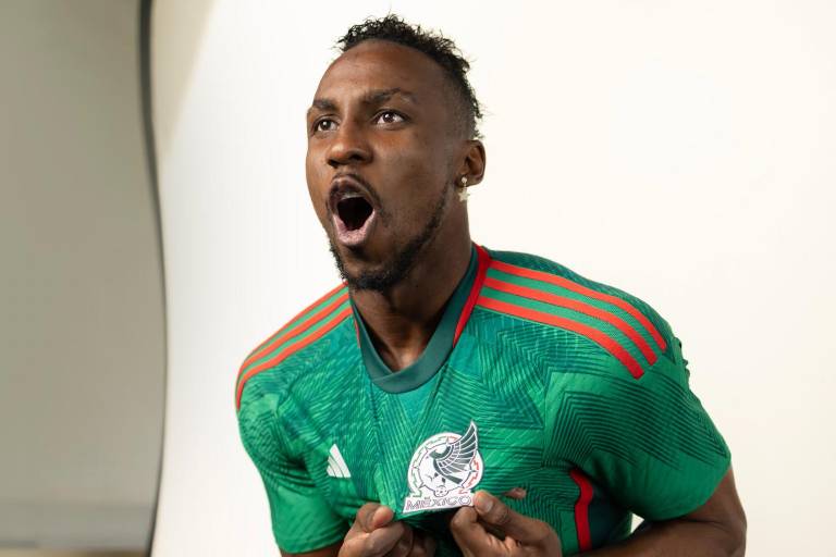 Julián Quiñones encabeza a convocados por México para juego ante Honduras