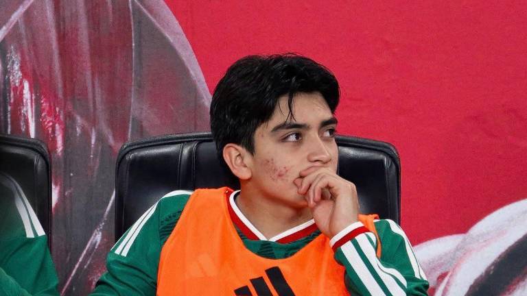 Gilberto Mora ya no está en la concentración del Tricolor, debido a que no se pudo recuperar de sus molestias físicas.