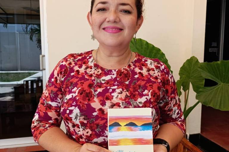 Flor Estrada presentará su libro ‘Memorias de la nave’