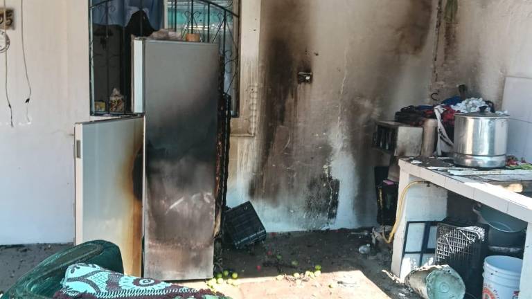 Cuerpos de emergencia controlaron el flamazo en una vivienda de la 21 de Marzo; hubo dos heridos