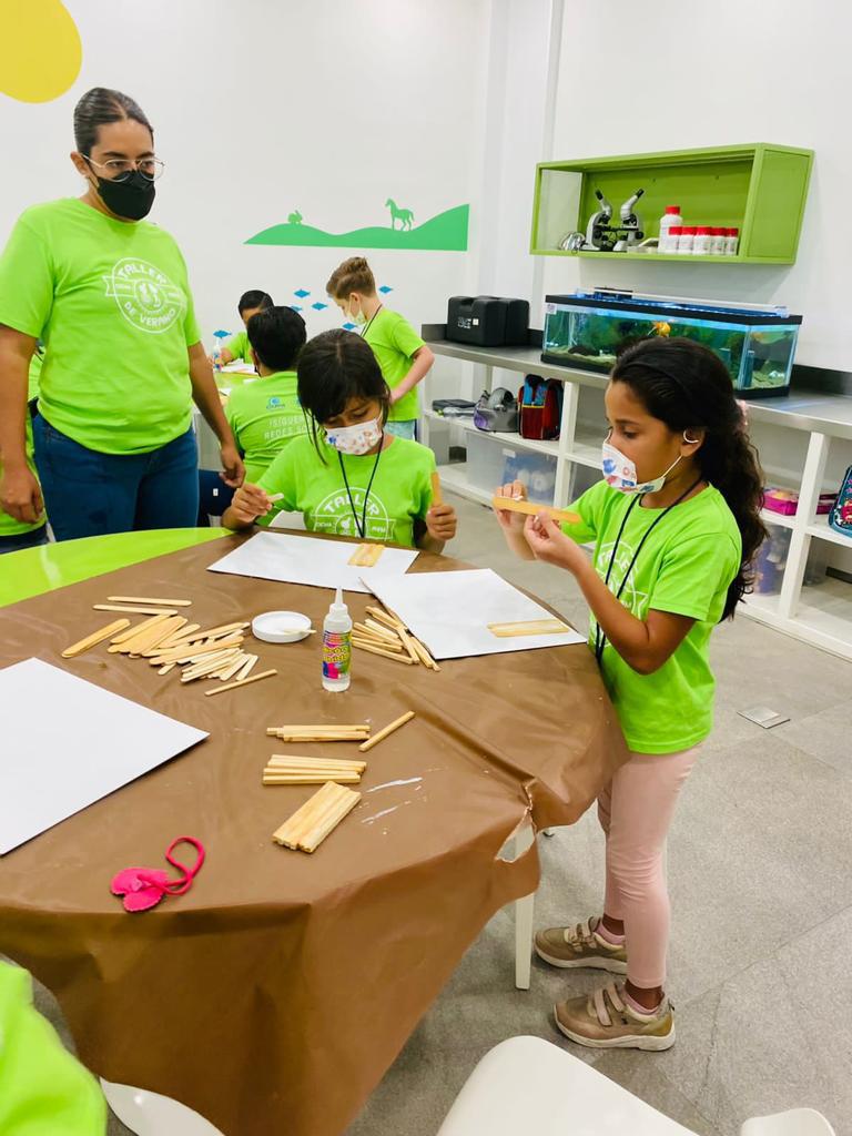 $!Infantes mazatlecos aprenden las maravillas de la naturaleza y los océanos