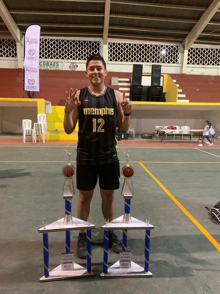 $!Mariscos Los Tapos se corona en el baloncesto de Segunda Fuerza de Escuinapa