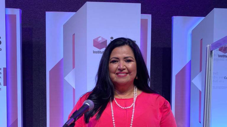 Rosa Elena Millán promociona a sus compañeros de partido en cierre del Segundo Debate a la Gubernatura; apela por al voto de los indecisos