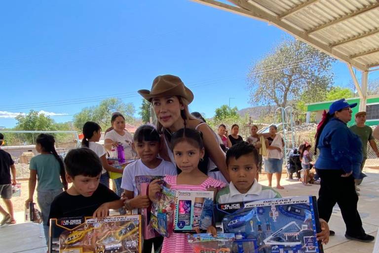 Lleva ‘Cadena de Amor’ alegría a más de 2 mil niños en comunidades indígenas