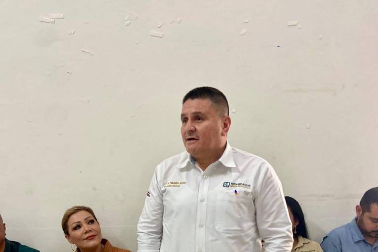 Autoridades entregan insumos al Hospital IMSS Bienestar, en Rosario