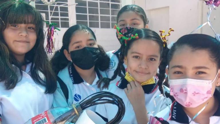 Niños del Colegio Valladolid celebran en grande su día
