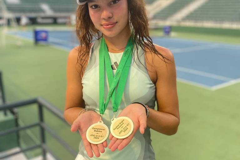 Culichi Monserrat Montaño es campeona en dobles, en Juegos Internacionales de Tenis