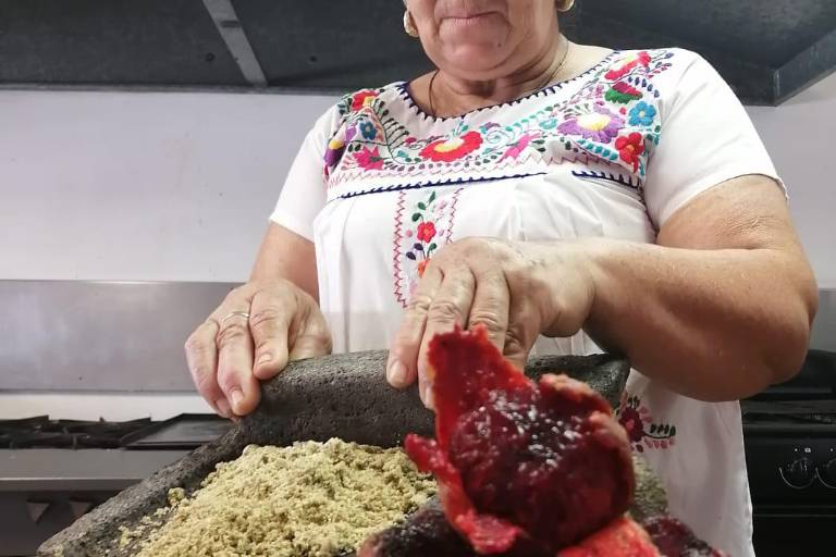 El olor del horno de leña y el pan de mujer son propios de Sinaloa, afirma Delia Moraila