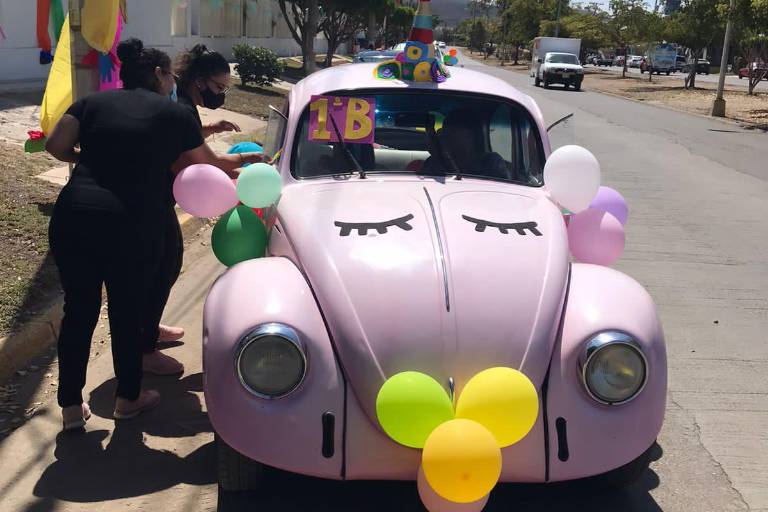 ¡Alumnos del Colegio Valladolid tienen caravana de diversión!