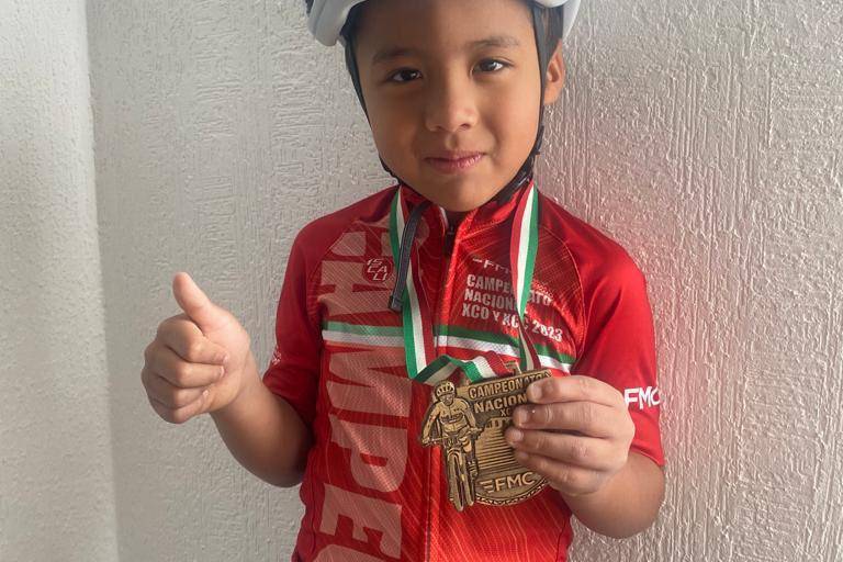 Sinaloense Rodrigo Villa es campeón nacional MTB