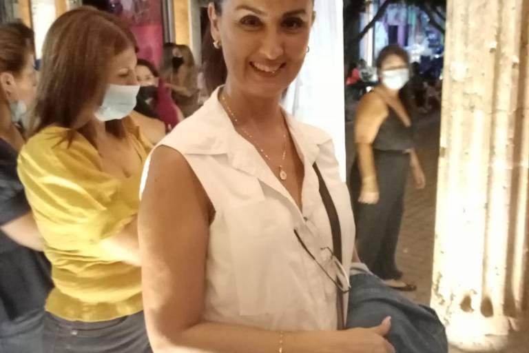 Disfrutan de la puesta en escena D’Mente, con el actor Ari Telch