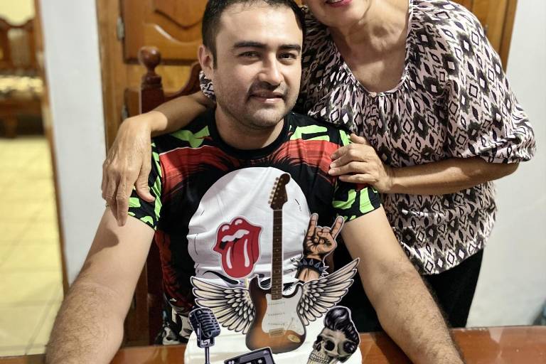 Celebra un nuevo año de felicidad