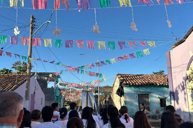Jóvenes peregrinan en honor a la Virgen de la Candelaria en Matatán y piden por la paz