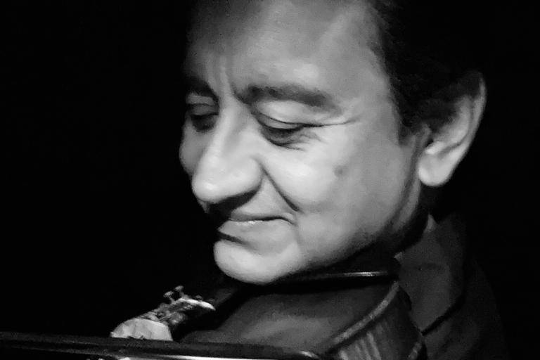 Arturo Romero, de la Camerata Mazatlán se presentará con la Orquesta Sinfónica de la UANL