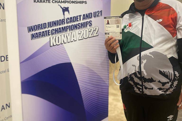 Entrenador mazatleco Jesús Moreno obtiene certificación WKF en Turquía