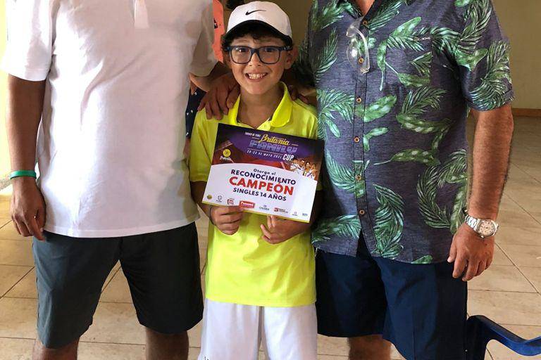 Premian a los campeones del Britania Family Cup 2021