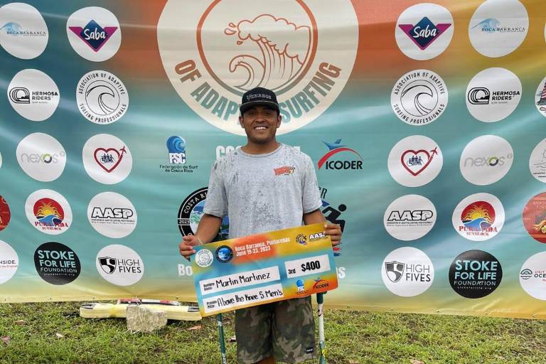 Regresa Martín Díaz con doble medalla de Costa Rica