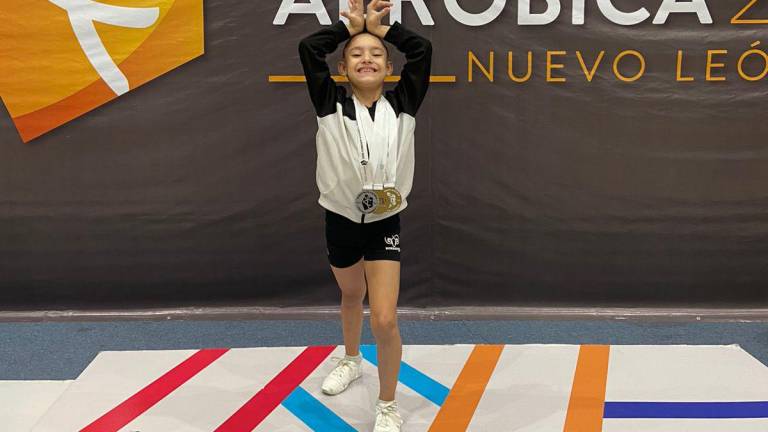 Brilla Alessa en Nacional de gimnasia aeróbica en Monterrey; la única sinaloense con tres oros