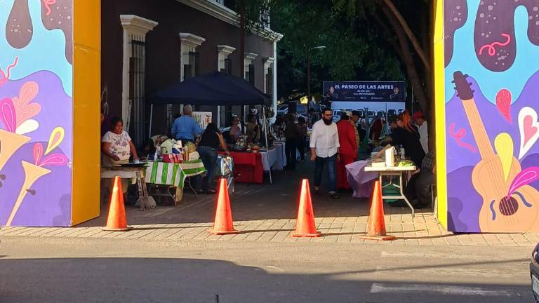 El Paseo de las Artes se lleva a cabo los jueves en el Callejón Andrade.