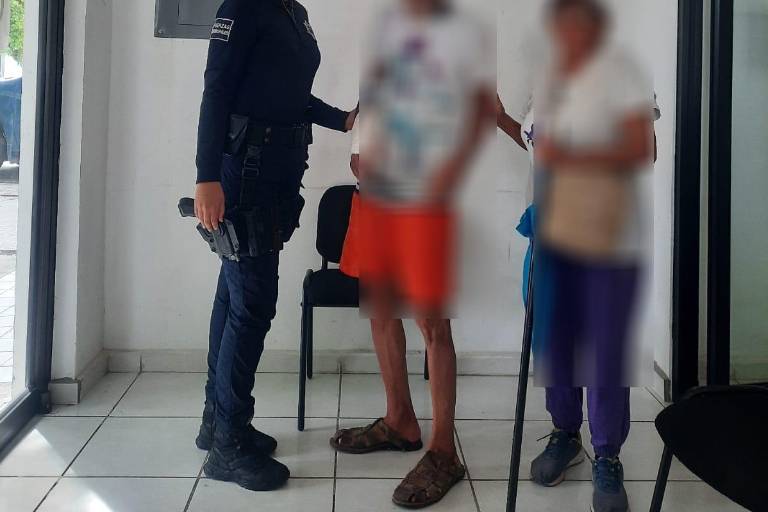 Reencuentran a adulto mayor extraviado en Culiacán con su familia