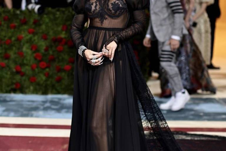 Vive la Gala del Met 2022 una noche de extremo glamour