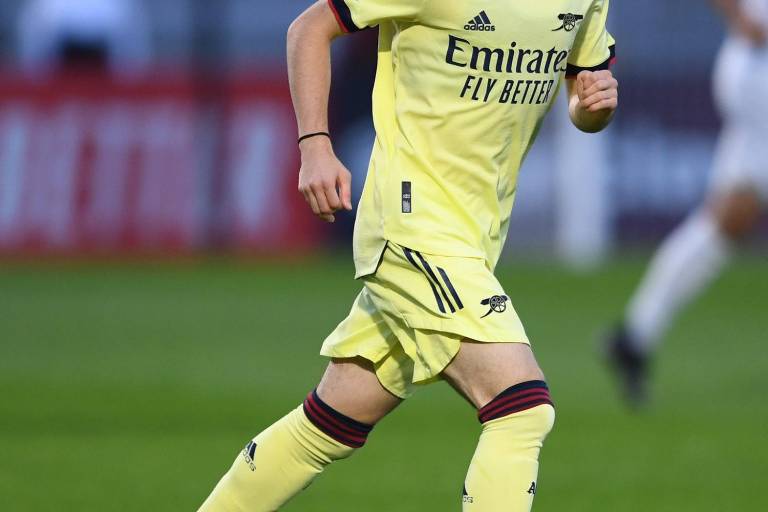 Mexicano Marcelo Flores anota triplete con el Arsenal Sub 18