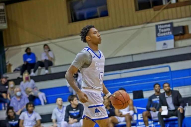 Tajuan Johnson llega por un lugar en Caballeros de Culiacán