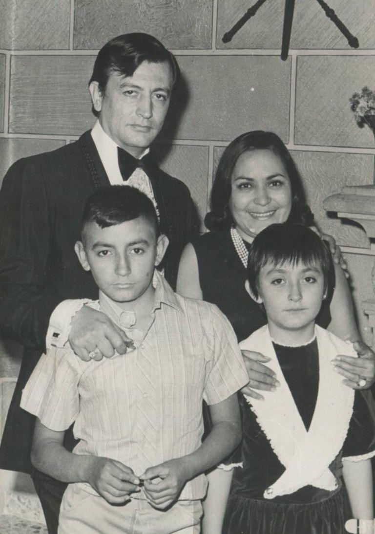 $!Carmen Salinas y Pedro Plascencia tuvieron dos hijos.