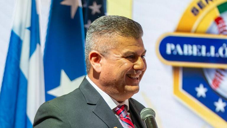 Francisco Campos se vuelve leyenda en Miami.