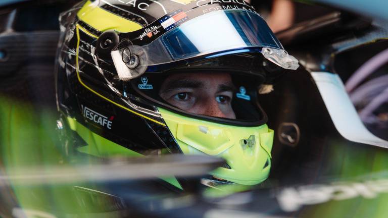 El mexicano Sergio “Checo” Pérez quedó muy rezagado para el Gran Premio de Canadá.