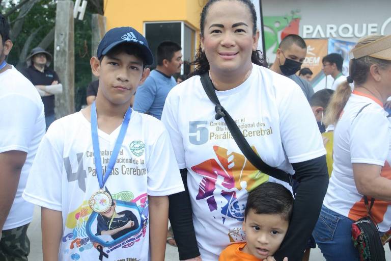 Corren a beneficio de niños con Parálisis Cerebral