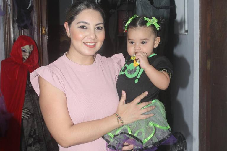 Vecinos del Fraccionamiento El Cid celebran el Halloween