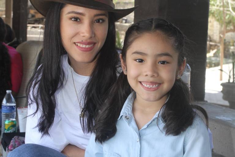 Llenan de tradición el Lienzo Charro de Mazatlán