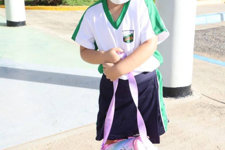 ¡Alumnos del Andes están de nuevo en las aulas!