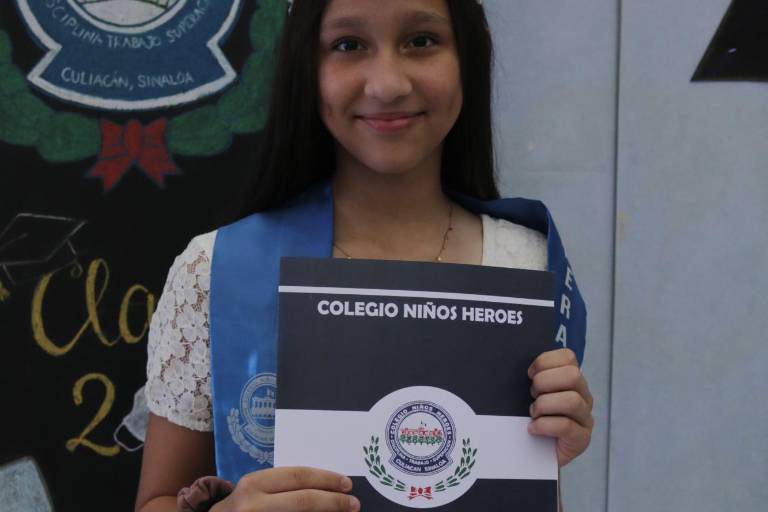 Se despiden de la primaria del Colegio Niños Héroes