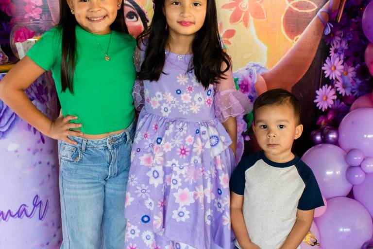 Con el tema de la película ‘Encanto’ festeja Dhamar su cumpleaños