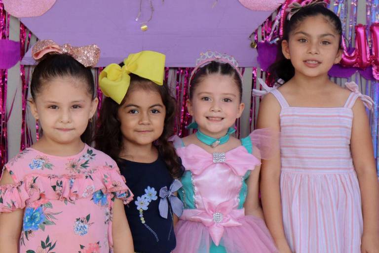 Marién Aleia es una ‘sirenita’ en su cumpleaños