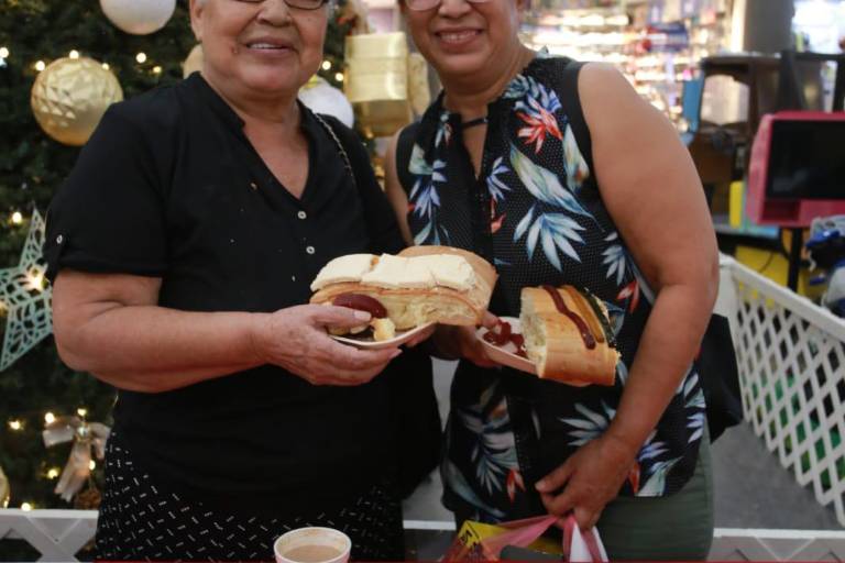 Casa Ley consiente a sus clientes con Rosca de Reyes