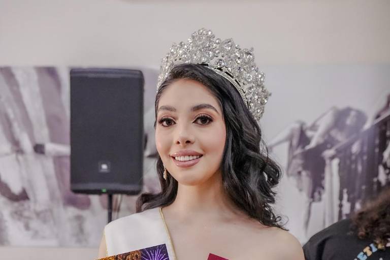 Convocan al Premio Clemencia Isaura de Poesía 2026