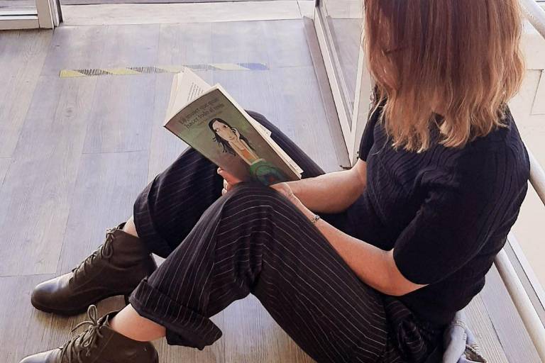 A todas las Violetas