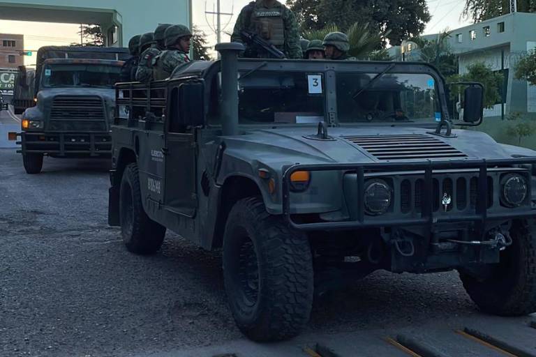 Llegan a Culiacán otros 300 elementos del Ejército