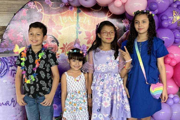 Con el tema de la película ‘Encanto’ festeja Dhamar su cumpleaños
